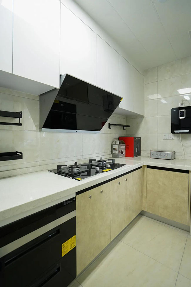 三室兩廳現代簡約風，功能性極強，清淡雅致的溫馨之家